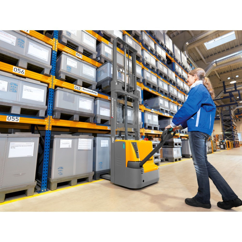 Ofertă specială - Tranpalet electric cu catarg, EJC 112, capacitate de încărcare 1200 kg, înălțime de ridicare 2500 - 4700 mm