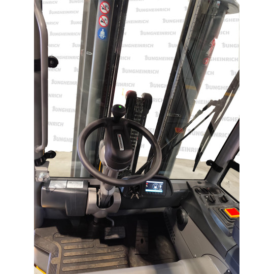 Electric counterbalance forklift Jungheinrich EFG 425k, capacity 2500 kg, lift height 5500 mm