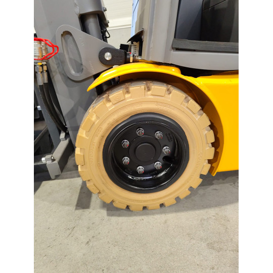 REFURBISHED Electric counterbalance forklift Jungheinrich EFG 320, capacity 2000 kg, lift height 4400 mm