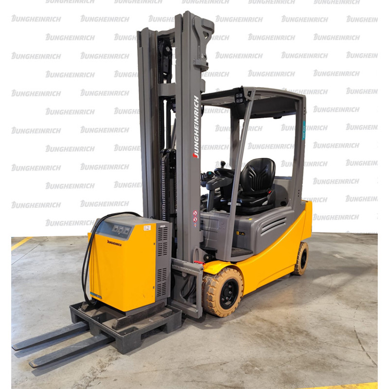 Electric counterbalance forklift Jungheinrich EFG 320, capacity 2000 kg, lift height 5500 mm
