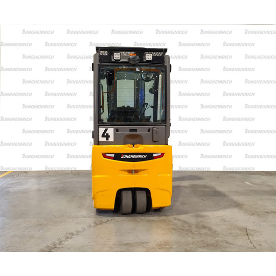Electrostivuitor Jungheinrich EFG 213, capacitate 1300 kg, înălțime de ridicare 5500 mm