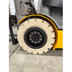 Refurbished electric counterbalance truck - Jungheinrich EFG 430k