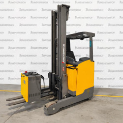 Stivuitor electric Jungheinrich ETV 214, capacitate 1400 kg, catarg triplex, înălțime ridicare 7100 mm