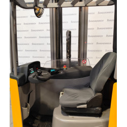Reach truck Jungheinrich ETV 214, capacity 1400 kg, lift height 7100 mm