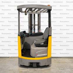 Stivuitor electric Jungheinrich ETV 216, capacitate 1600 kg, catarg triplex, înălțime ridicare 10700 mm
