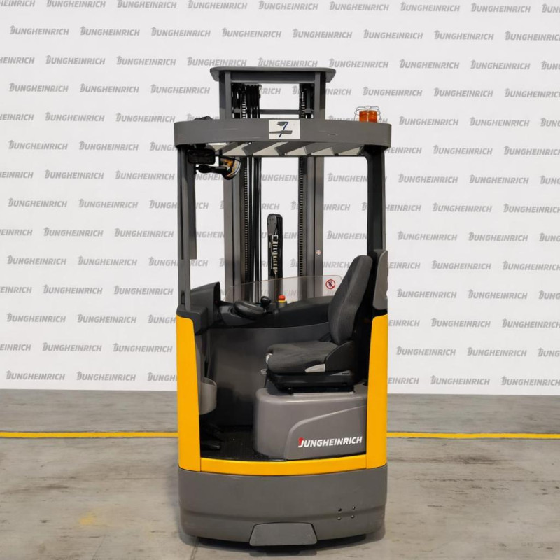 Stivuitor electric Jungheinrich ETV 210, capacitate 1000 kg, catarg triplex, înălțime ridicare 6500 mm