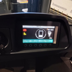 Electrostivuitor Jungheinrich EFG 320, capacitate 2000 kg, înălțime de ridicare 5500 mm