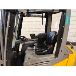 Electrostivuitor Jungheinrich EFG 320, capacitate 2000 kg, înălțime de ridicare 5500 mm