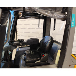 Electrostivuitor Jungheinrich EFG 320, capacitate 2000 kg, înălțime de ridicare 5500 mm