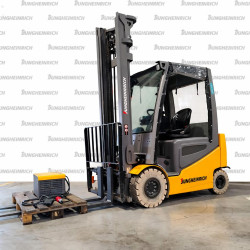 Electric counterbalance forklift Jungheinrich EFG 425k, capacity 2500 kg, lift height 4300 mm