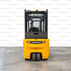 Used electric counterbalance truck - Jungheinrich EFG 220