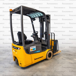 Electrostivuitor Jungheinrich EFG 115, capacitate 1500 kg, înălțime de ridicare 4500 mm