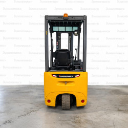 Electrostivuitor Jungheinrich EFG 115, capacitate 1500 kg, înălțime de ridicare 4500 mm