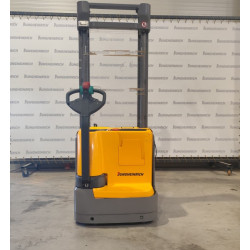 Transpalet electric cu catarg Jungheinrich EJC 216