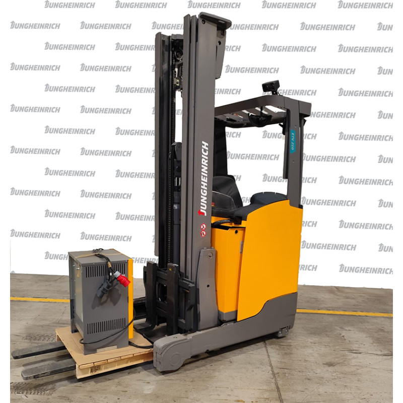 Stivuitor electric Jungheinrich ETV 210, capacitate 1000 kg, catarg triplex, înălțime ridicare 6500 mm