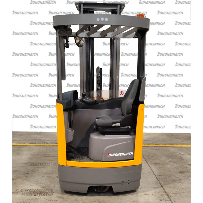 Reach truck Jungheinrich ETV 210, capacity 1000 kg, lift height 6500 mm