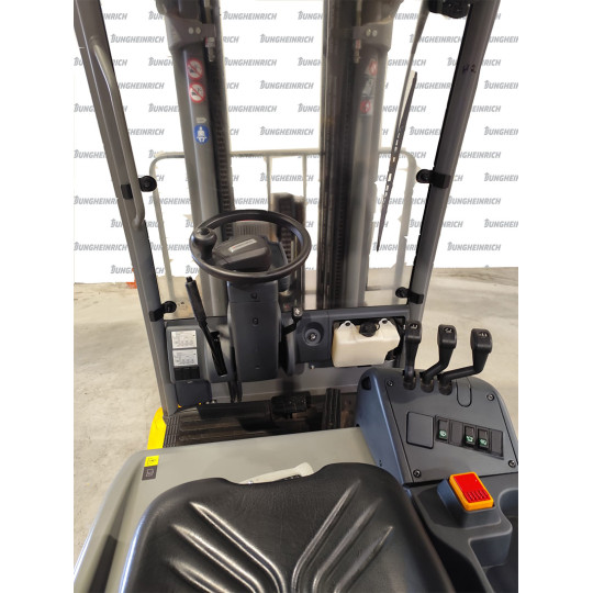 Electrostivuitor Jungheinrich EFG 115, capacitate 1500 kg, înălțime de ridicare 4500 mm