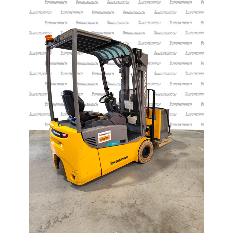 Electrostivuitor Jungheinrich EFG 115, capacitate 1500 kg, înălțime de ridicare 4500 mm