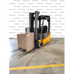 Electrostivuitor Jungheinrich EFG 215, capacitate 1500 kg, înălțime de ridicare 4800 mm