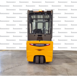 Used electric counterbalance truck - Jungheinrich EFG 220