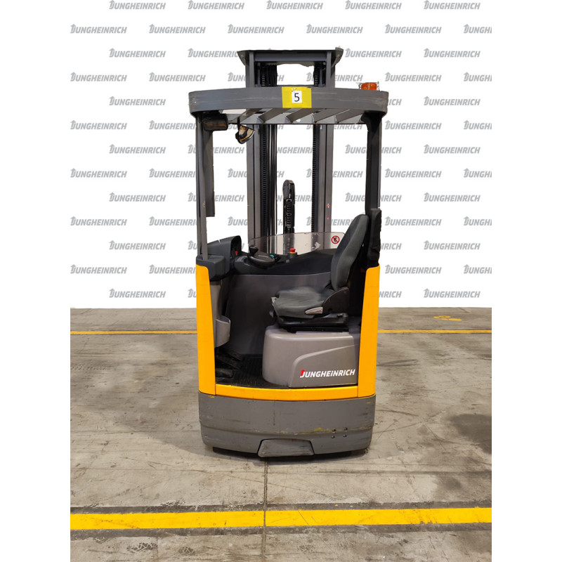 Reach truck Jungheinrich ETV 210, capacity 1000 kg, lift height 6500 mm