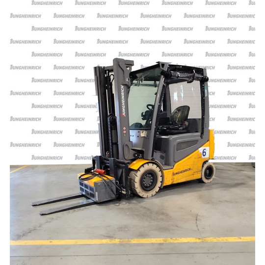 Electrostivuitor Jungheinrich EFG 430k li-ion, capacitate 3000 kg, înălțime ridicare 3100 mm