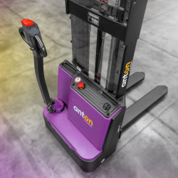 Stivuitor electric cu operator pietonal PSM 1.2 | 1200 kg | Li-ion | AntOn by Jungheinrich
