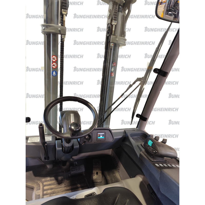 Electrostivuitor Jungheinrich EFG 425, capacitate de ridicare 2500 kg, înălțime de ridicare 3300 mm