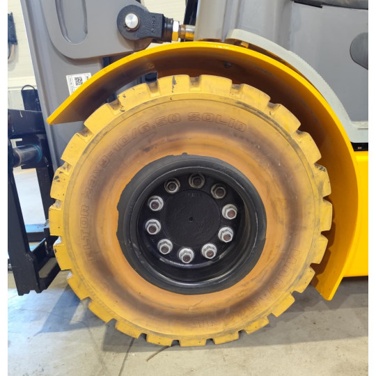 Electrostivuitor Jungheinrich EFG 425, capacitate de ridicare 2500 kg, înălțime de ridicare 3300 mm
