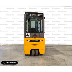 Electrostivuitor Jungheinrich EFG 213, capacitate 1300 kg, înălțime de ridicare 5500 mm