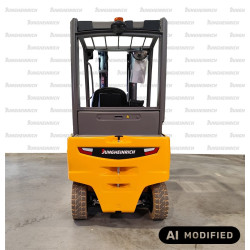 Electrostivuitor Jungheinrich EFG 320, capacitate 2000 kg, înălțime de ridicare 4400 mm