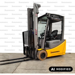 Used electric counterbalance truck - Jungheinrich EFG 220