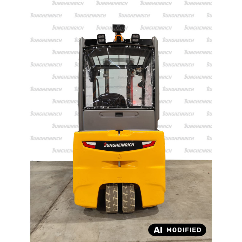 Used electric counterbalance truck - Jungheinrich EFG 220