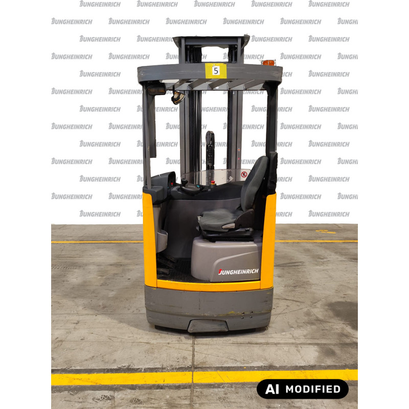 Reach truck Jungheinrich ETV 210, capacity 1000 kg, lift height 6500 mm