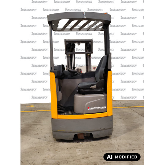 Stivuitor electric Jungheinrich ETV 112, capacitate 1200 kg, catarg triplex, înălțime ridicare 4550 mm