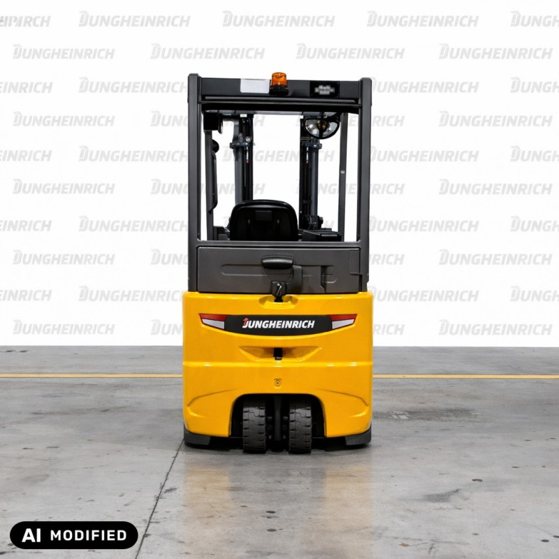 Electrostivuitor Jungheinrich EFG 215, capacitate 1500 kg, înălțime de ridicare 4640 mm